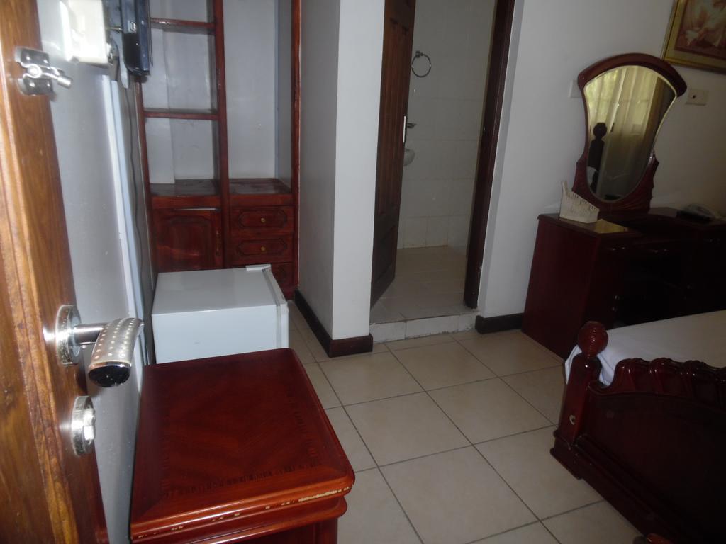 Hotel De Mag Dar es Salaam Exteriér fotografie
